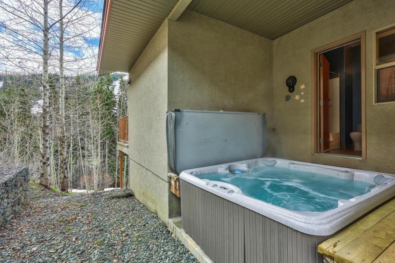 Soleil Chalet By Bear Country Sun Peaks Exteriör bild