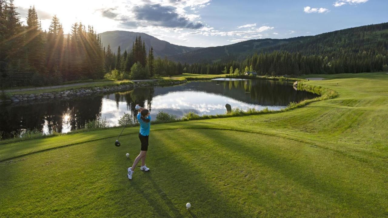 Soleil Chalet By Bear Country Sun Peaks Exteriör bild