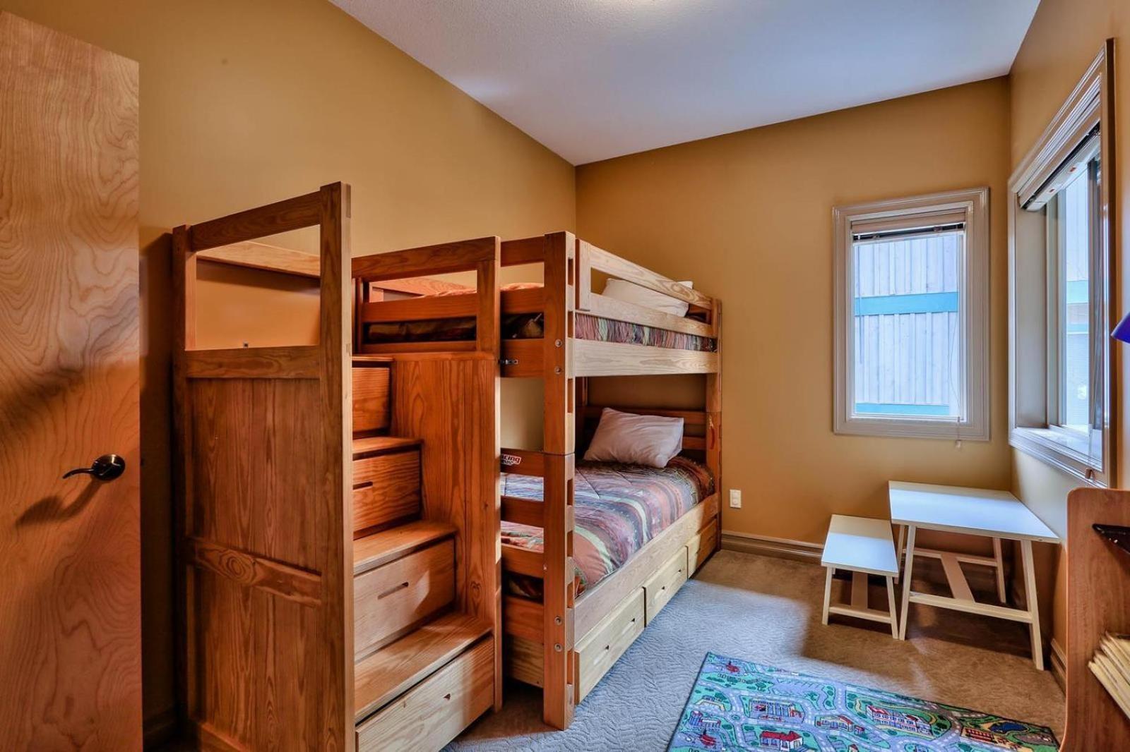 Soleil Chalet By Bear Country Sun Peaks Rum bild